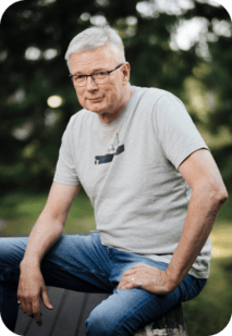 Jukka Kylmälä sitting